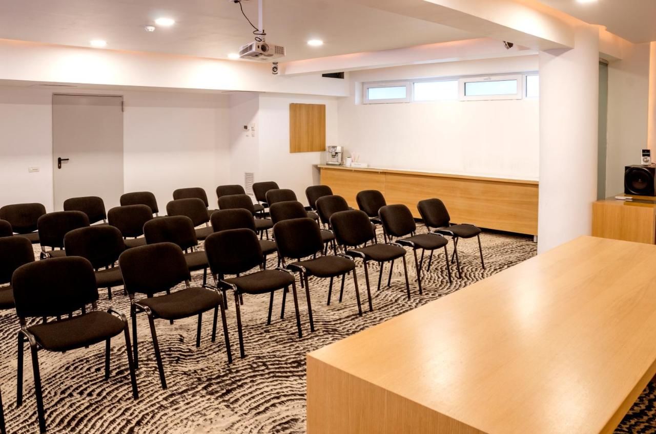 Отель Hotel River Park Клуж-Напока-33