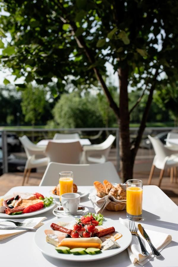 Отель Hotel River Park Клуж-Напока-43
