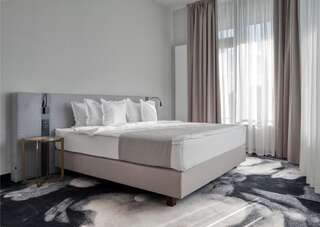 Отель Hotel River Park Клуж-Напока Люкс с террасой-1