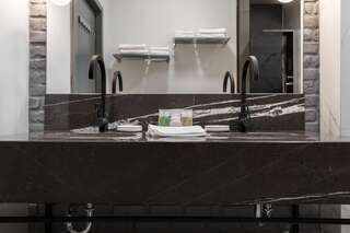 Отель Hotel River Park Клуж-Напока Люкс с террасой-3
