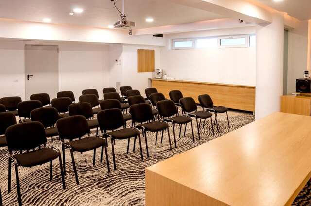 Отель Hotel River Park Клуж-Напока-32